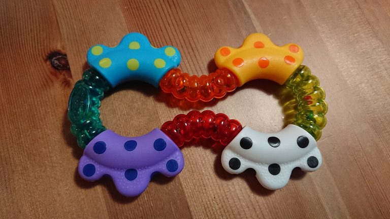 How to Sanitize Baby Toys in a Small Apartment