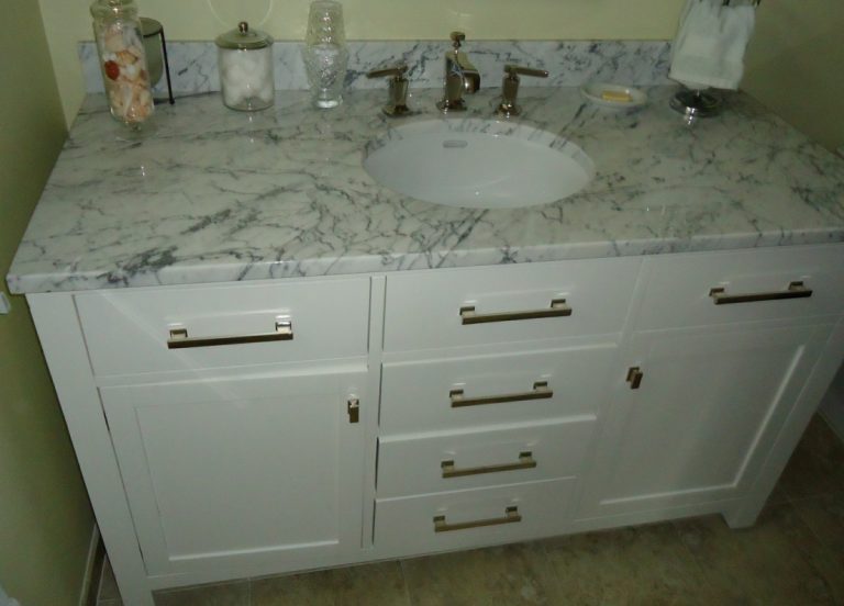 What to Clean Before the Exterminator Comes: An NYC Apartment Checklist
