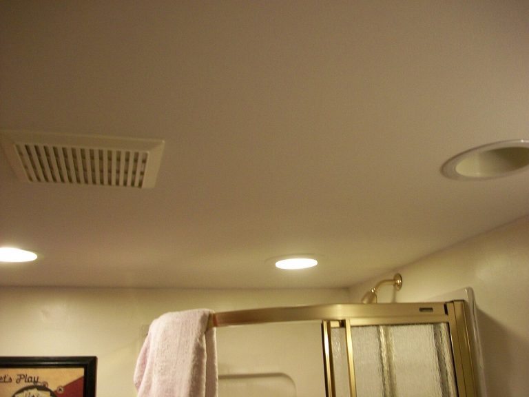 How to Clean a Bathroom Exhaust Fan in Your NYC Apartment