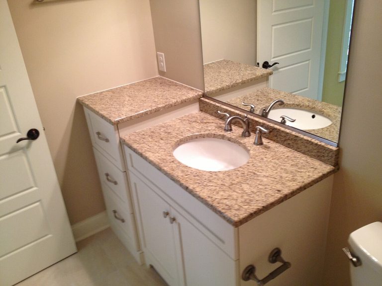Honed vs Polished Marble: How to Tell Them Apart and Clean Each One