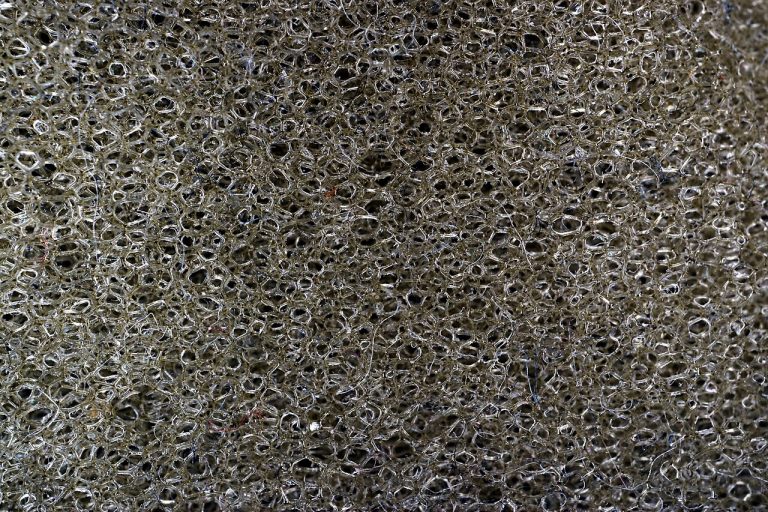 How to Sanitize Kitchen Sponges in a Small Apartment