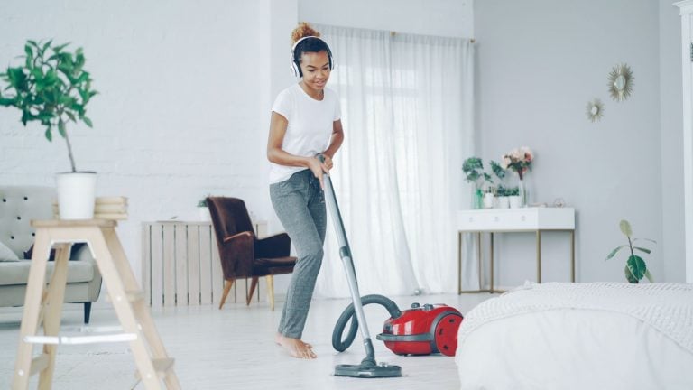 Why You Need a Professional Cleaning Service NYC for Your Home